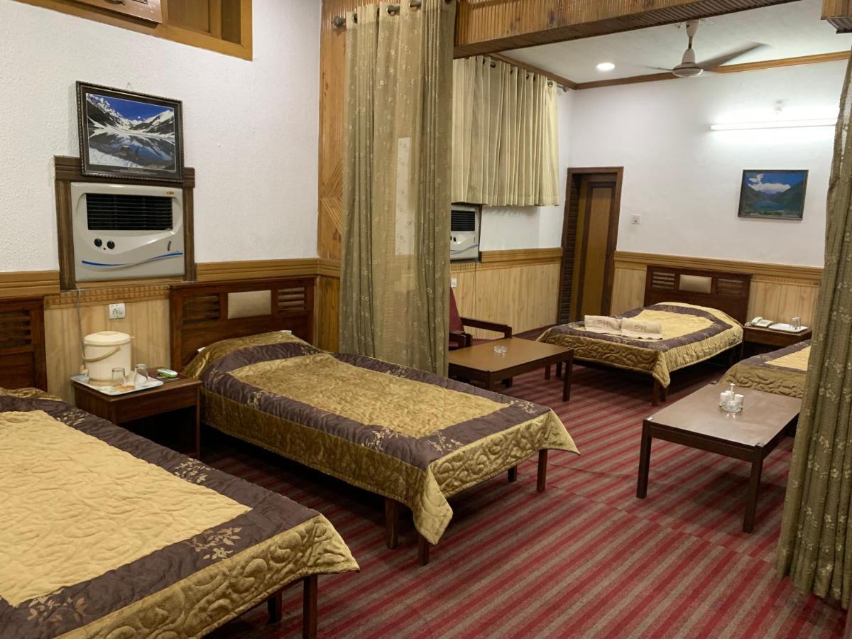 Park Hotel Gilgit Eksteriør bilde